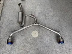Z34マフラー nismoバンパー専用設計 GReddy製 - メルカリ