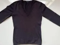 ♡数回のみ着用♡ theory Vネックニット　コットン　ブラック