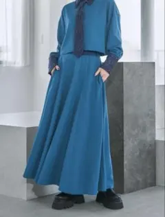 HARE イソザイピンタックフレアスカート ブルー　FREEのサムネイル
