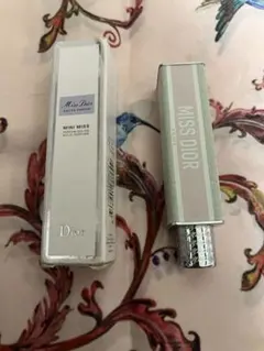 Miss Dior Mini Miss ソリッドパフューム　パルファン