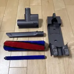 ダイソンクリーナー SV50FF ベット・アタッチメント - メルカリ