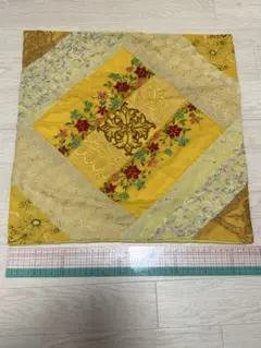 インド産　パッチワーク風 刺繍クッションカバー イエロー系 約42cm