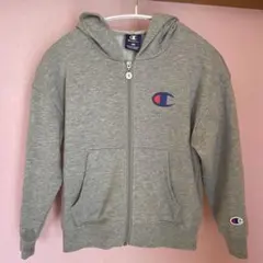 Champion グレー ジップアップパーカー 130