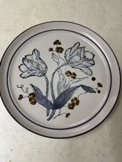 Noritake 花柄 ストーンウェア皿　他に同じ物が7枚あります。