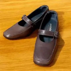 購入22000円 pedala ペダラ ウォーキングストラップパンプス