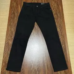美品　アントレアミ　ストレッチ　リメイク加工　ブラックデニムパンツ　32
