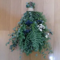 ユーカリスワッグ クリスマススワッグ　ボリュームあり　コンパクト便　11/5作成