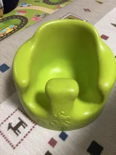 【Bumbo（バンボ）ベビーソファ／テーブル付き／ライムグリーン】