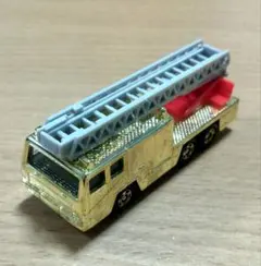金ピカトミカ 日野はしご付消防車