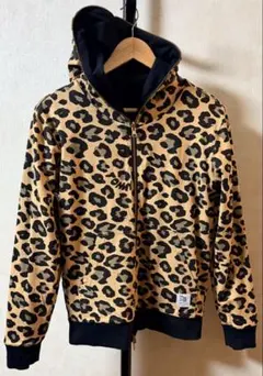 TOMMY ヒョウ柄 リバーシブルパーカー