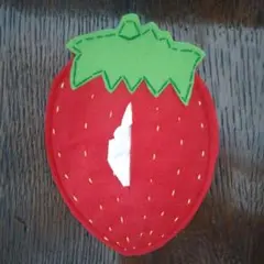 ポケットティッシュケース　いちご大
