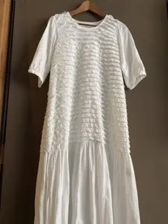 ESCAR 夏　ホワイトワンピース　ロングのサムネイル