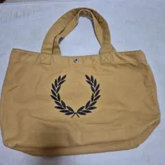 【美品】フレッド ペリー トートバッグ ベージュのサムネイル