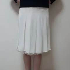 スカートのサムネイル