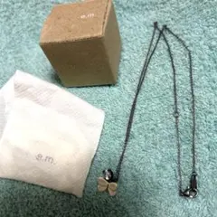 e.m. バタフライモチーフ ネックレス 蝶