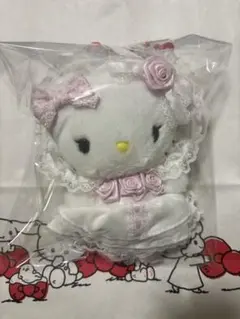 ハローキティ ホワイト　フリルデザイン ぬいぐるみマスコット 新品タグ付き