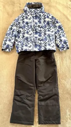 スキー/スノボウェア上下　ホワイト・ブルー迷彩×ブラック　150cm