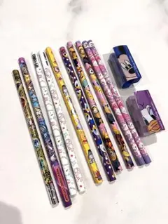 えんぴつ10本 消しゴム2個