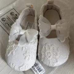 ベビー　ホワイト　花柄　フォーマルシューズ　結婚式　入園式　シューズ　冠婚葬祭