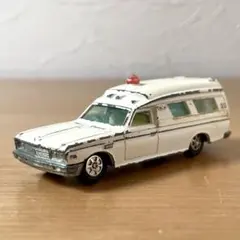 トミカ トヨタ アンビュラス No.40 救急車 ヴィンテージ 1975のサムネイル