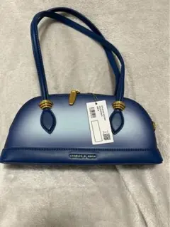 H*K様 CHARLES & KEITH グラデーションブルー ハンドバッグ