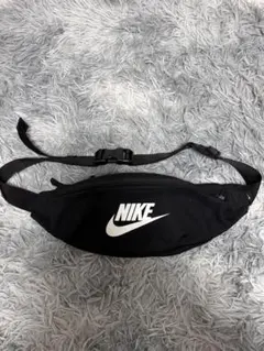 Nike ブラック ウエストポーチ
