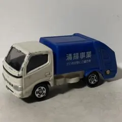 トミカ No.45 トヨタ ダイナ ゴミ収集車 2006のサムネイル