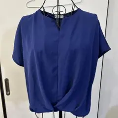 試着のみ ネイビー 半袖 Vネック シャツ
