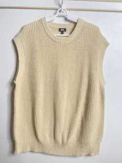 UNIQLO ニットベスト ベージュ Lサイズ シンプル