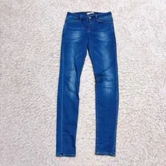 UNIQLO ストレッチ スキニーデニム 24（61cm）美脚 細身 レディース