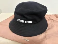 MIU MIU ブラック バケットハット S - メルカリ