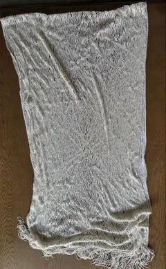 ラメ入りクリーム色レース風ストール フリンジ付き