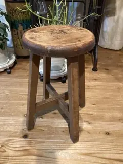 丸椅子 スツール 木製 古家具 丸イス 昭和レトロ インテリア アンティーク 楽天市場】【あっ懐かしい レトロ感】古民具 スツール 木製 丸