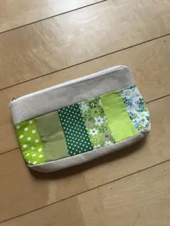 パッチワーク風ポーチ