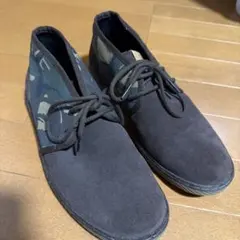 FRED PERRYのサムネイル