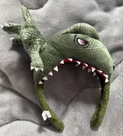 ユニバ　USJ 恐竜デザインカチューシャ 本日発送可能　新品未使用