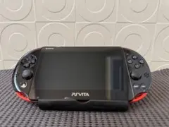 SONY PS Vita 2000ブラック/レッド 本体