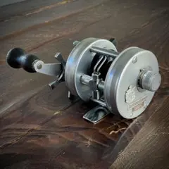 TOY-MACHINE 02 ベイトリール　トリコロールカラー TOY-MACHINE 02 ベイトリール トリコロールカラー - メルカリ