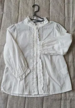 フリル付きホワイト長袖シャツ 110