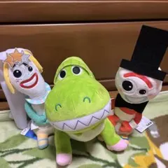 トイ・ストーリー5 こてっとぺったんBIGぬいぐるみ 3種セット - メルカリ