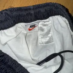 nike ナイロンパンツ