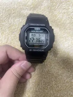 レア物G-SHOCK DW-5600E ゴールド液晶 CASIO 1545 - メルカリ