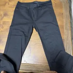 UNIQLOジーンズ　黒