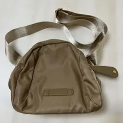 ベージュナイロンショルダーバッグ