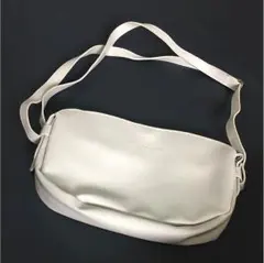 上品なアデュートリステスのショルダーバッグのサムネイル