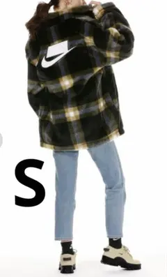 【未使用】タグ付き　Nike ファージャケット　ブルゾン　コート 未使用】タグ付き Nike ファージャケット ブルゾン コート 2025