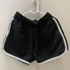 キッズ 黒 ショートパンツ 140cm