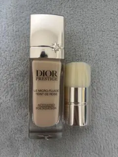 Diorプレステージ マイクロ フルイド タン 0N ブラシ付きリキッドファンデ