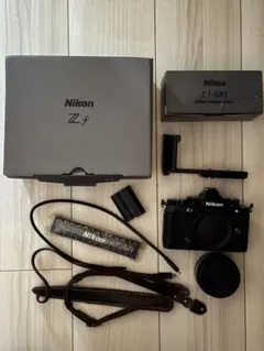 【美品】Nikon ZR 純正バッテリー　CFB 512GB ウィンドウマフ付属 美品】Nikon ZR 純正バッテリー CFB 512GB ウィンドウマフ付属 - メルカリ