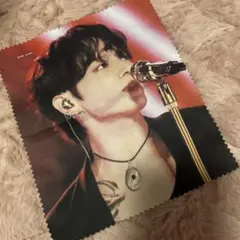 【BTS】メガネ拭き♡グク　e